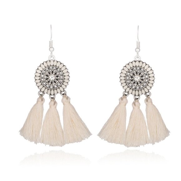 Jewelry - 3/$20 New White & Silver Tassel Dangle Earrings